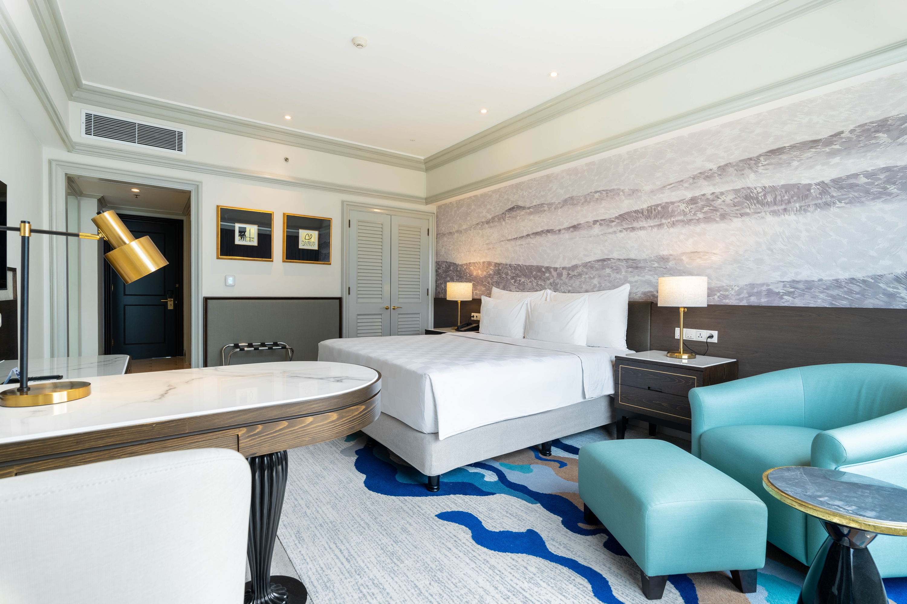 Wyndham Casablanca Jakarta suite in Jakarta, Other than US/Canada