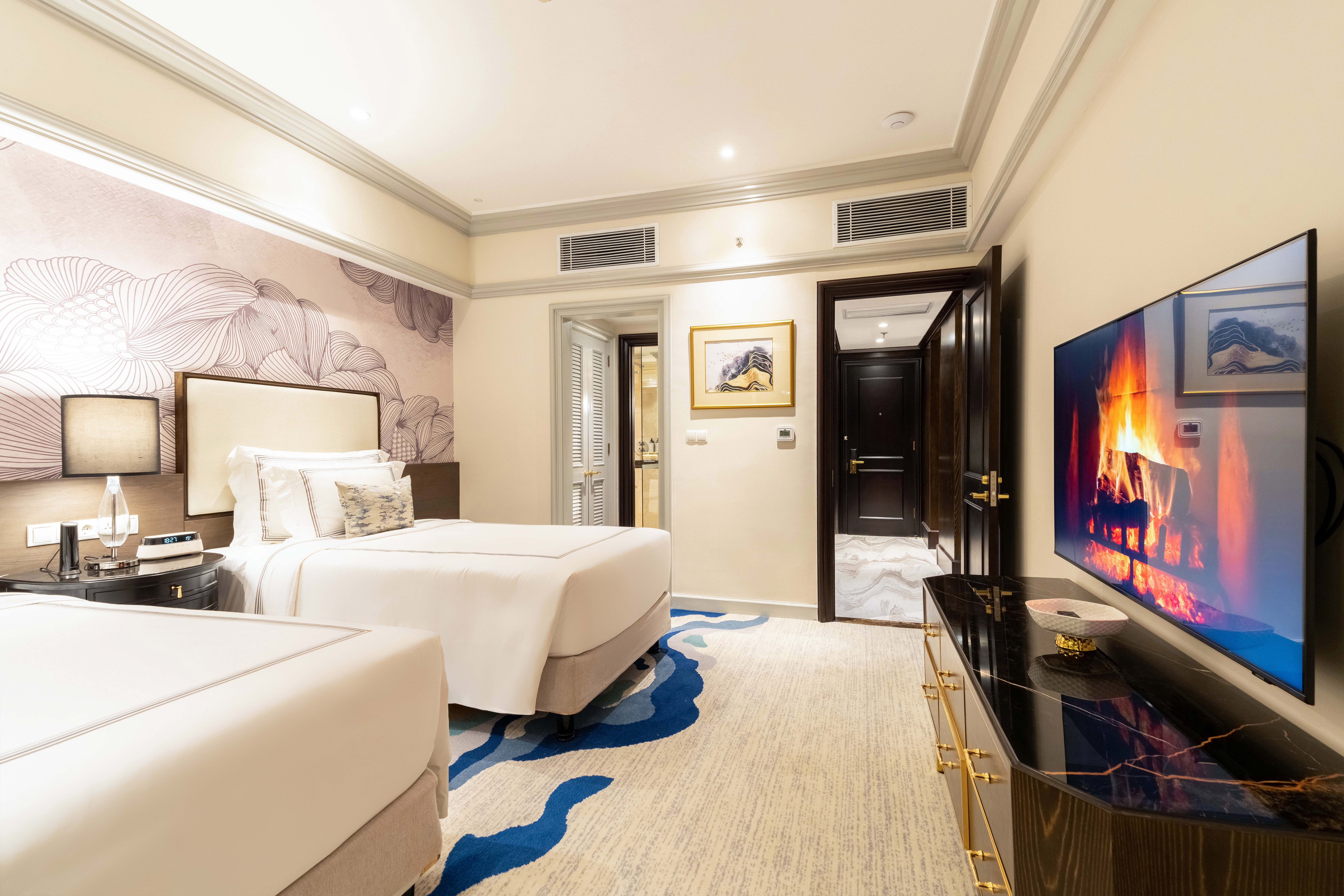 Wyndham Casablanca Jakarta suite in Jakarta, Other than US/Canada