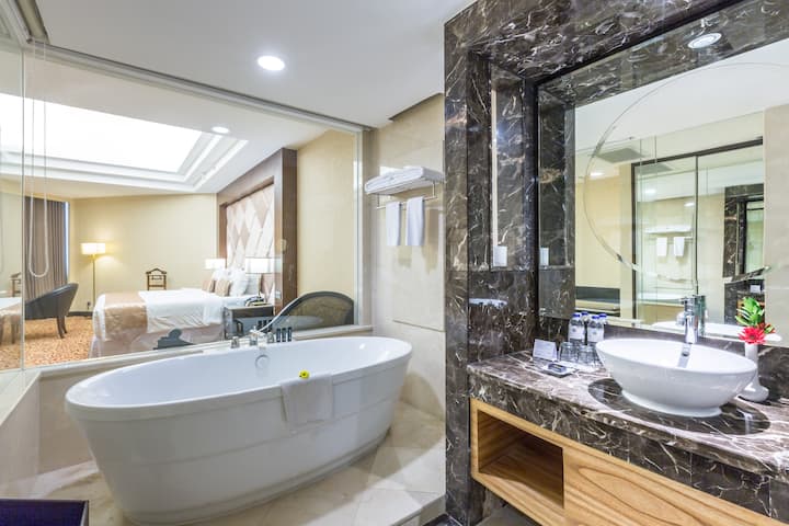 Guest room at the Wyndham Surabaya City Centre in Surabaya, Other than US/Canada