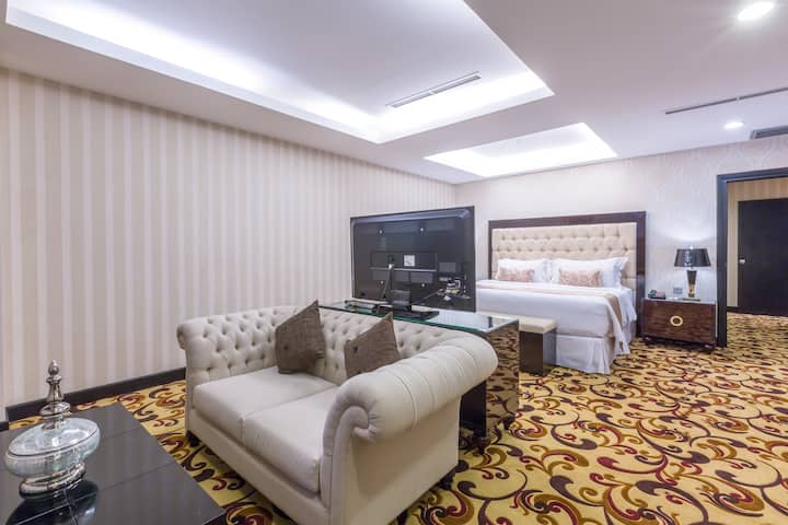 Guest room at the Wyndham Surabaya City Centre in Surabaya, Other than US/Canada
