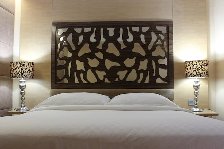 Guest room at the Wyndham Surabaya City Centre in Surabaya, Other than US/Canada