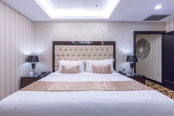 Guest room at the Wyndham Surabaya City Centre in Surabaya, Other than US/Canada