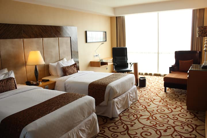 Guest room at the Wyndham Surabaya City Centre in Surabaya, Other than US/Canada