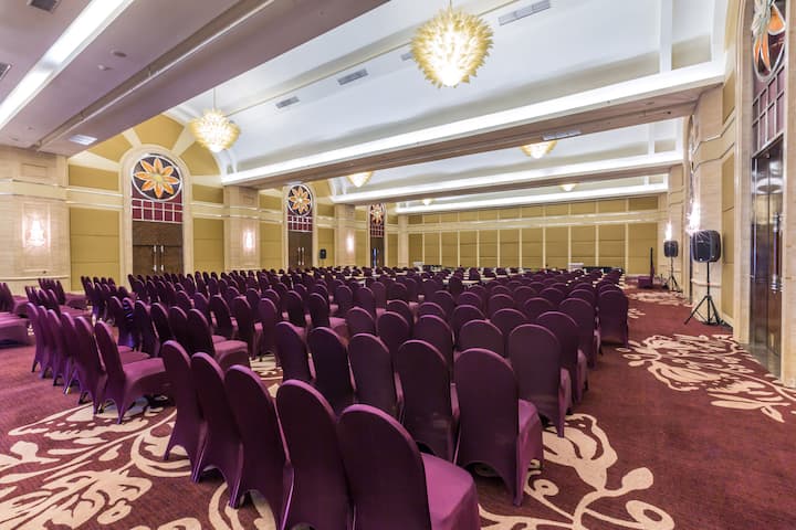 Meeting room at Wyndham Surabaya City Centre in Surabaya, Other than US/Canada