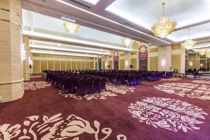 Meeting room at Wyndham Surabaya City Centre in Surabaya, Other than US/Canada