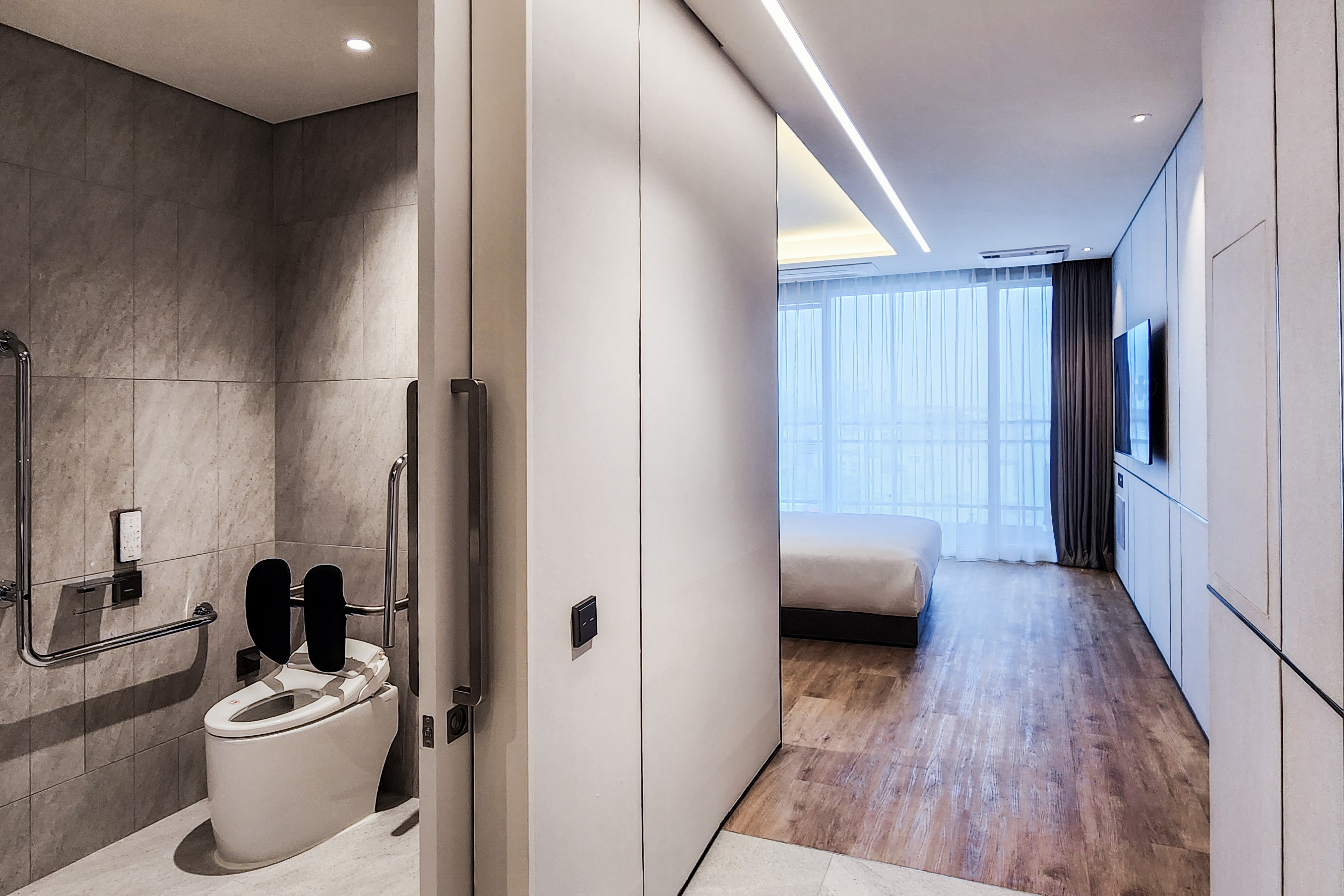 Guest room bath at the Wyndham Goseong Gangwon in Goseong gun, Other than US/Canada