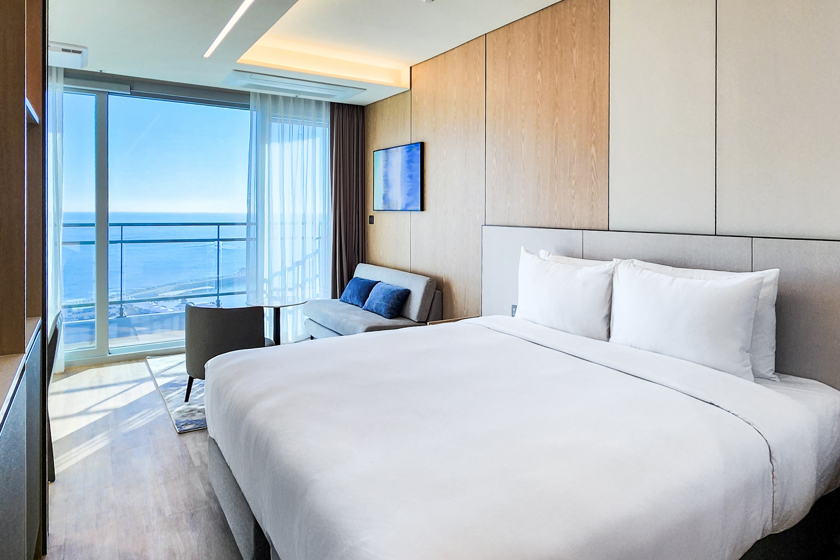 Guest room at the Wyndham Goseong Gangwon in Goseong gun, Other than US/Canada