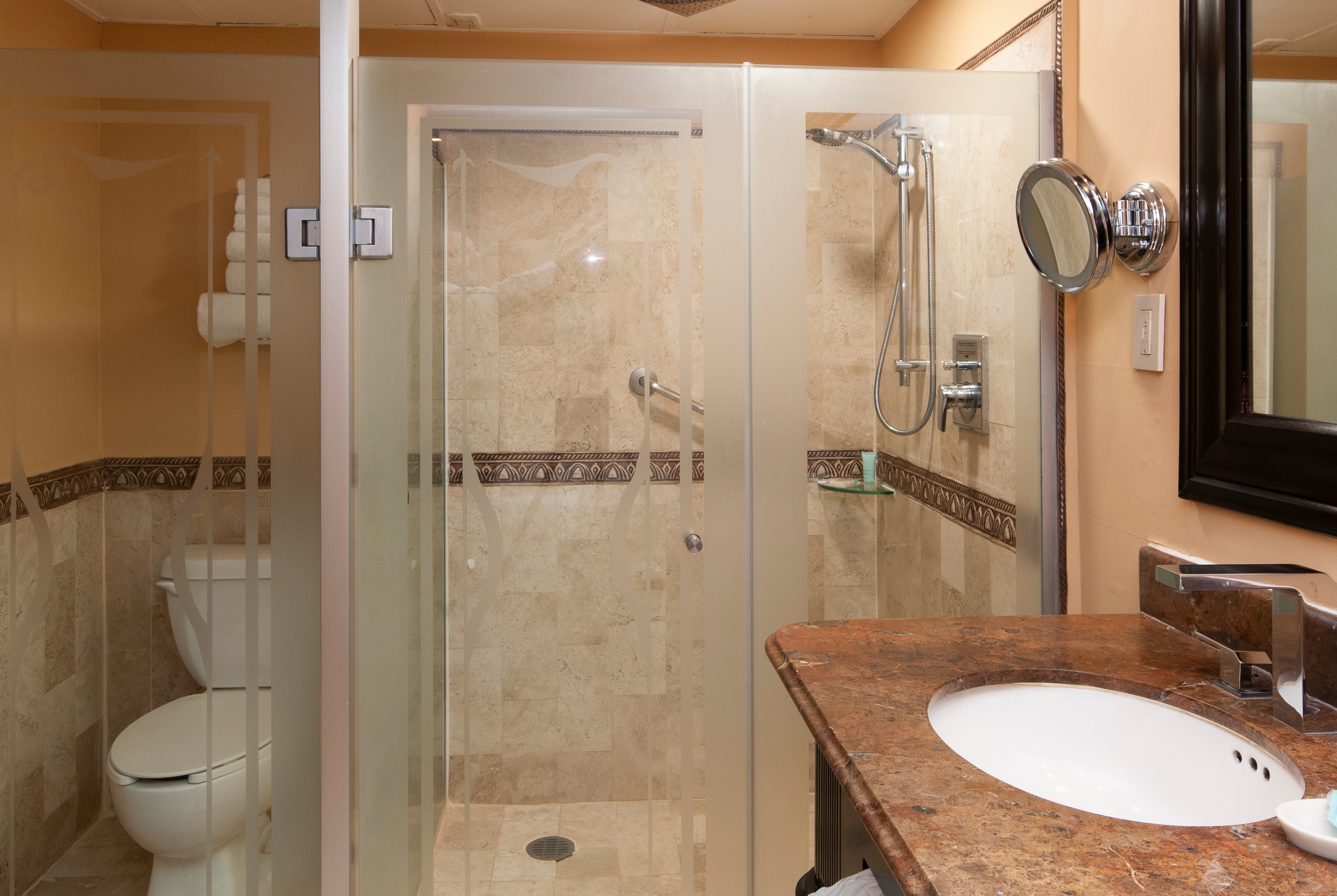 Guest room bath at the BelAir Unique, a Wyndham Hotel in Mexico City, Other than US/Canada