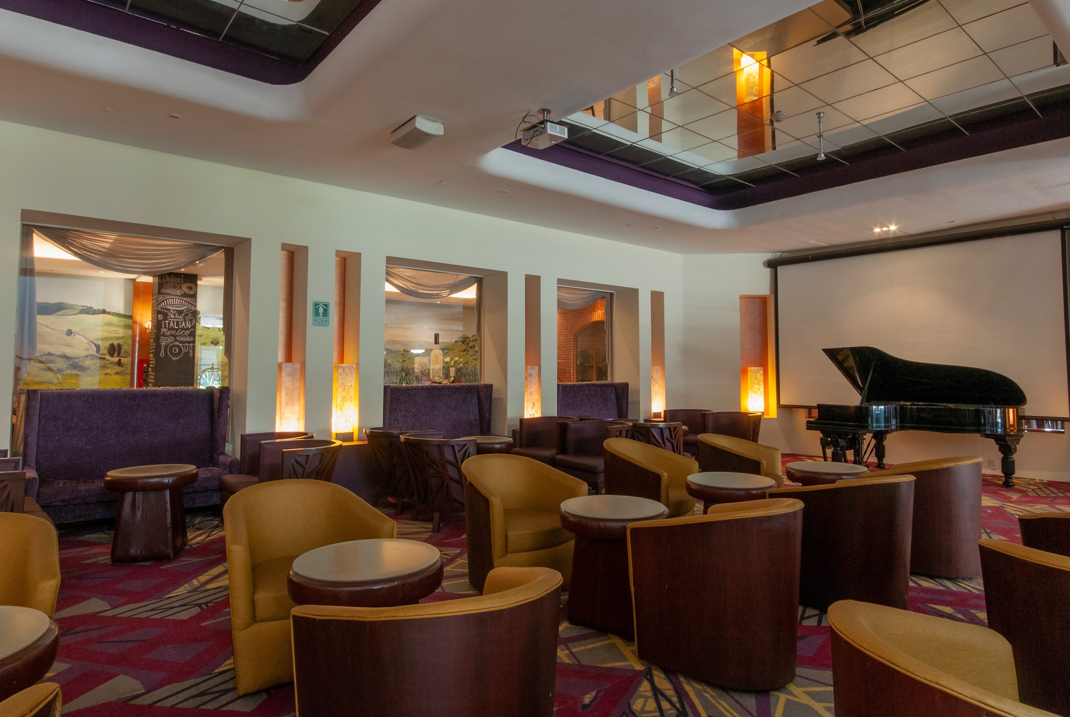 Lobby bar at BelAir Unique, a Wyndham Hotel in Mexico City, Other than US/Canada