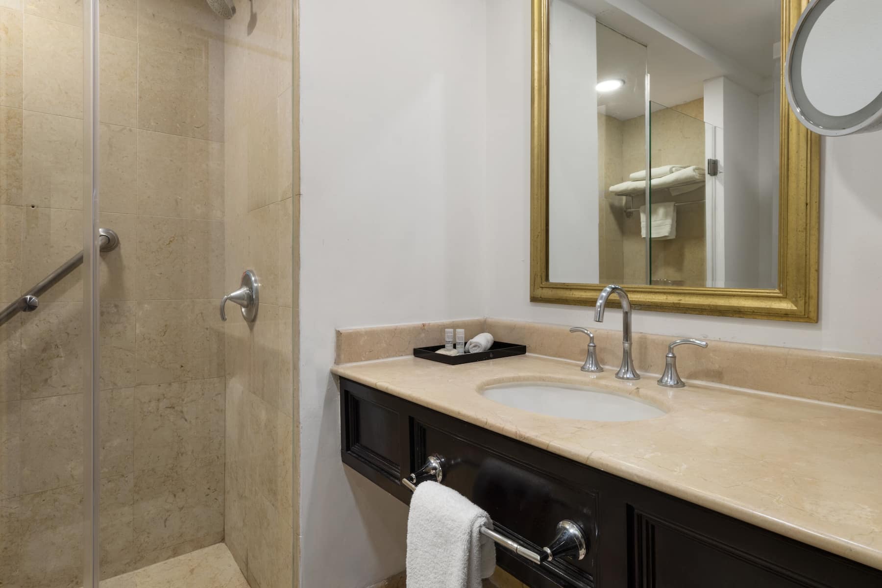 Guest room bath at the Wyndham Monterrey Ambassador Centro in Monterrey, Other than US/Canada