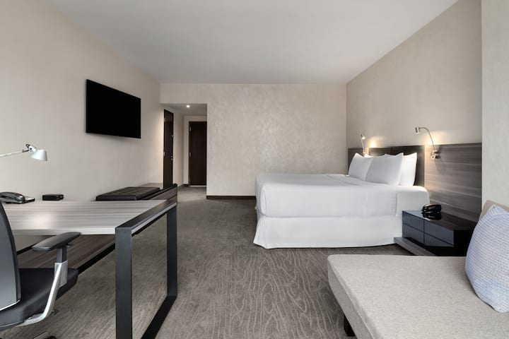 Wyndham Monterrey Ambassador Centro suite in Monterrey, Other than US/Canada