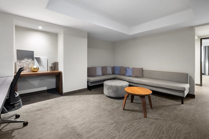 Wyndham Monterrey Ambassador Centro suite in Monterrey, Other than US/Canada