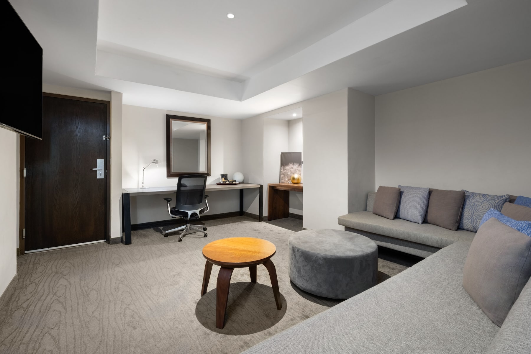 Wyndham Monterrey Ambassador Centro suite in Monterrey, Other than US/Canada