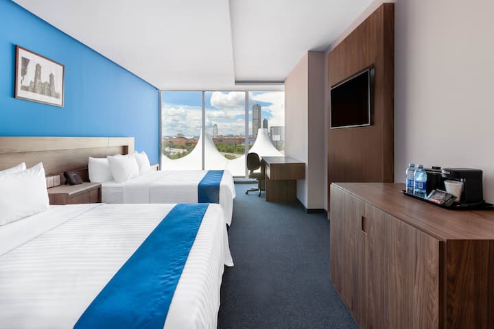 Guest room at the Wyndham Puebla Angelopolis in Puebla, Other than US/Canada