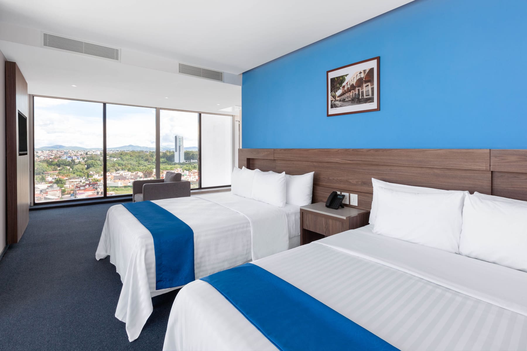 Guest room at the Wyndham Puebla Angelopolis in Puebla, Other than US/Canada