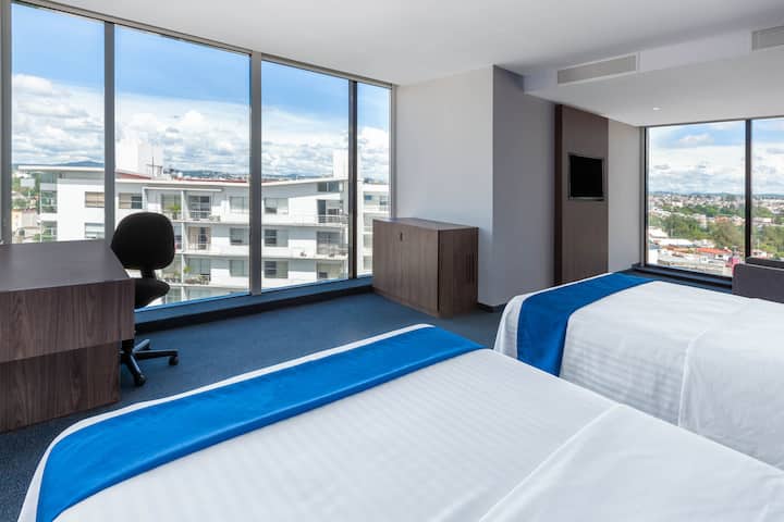 Guest room at the Wyndham Puebla Angelopolis in Puebla, Other than US/Canada