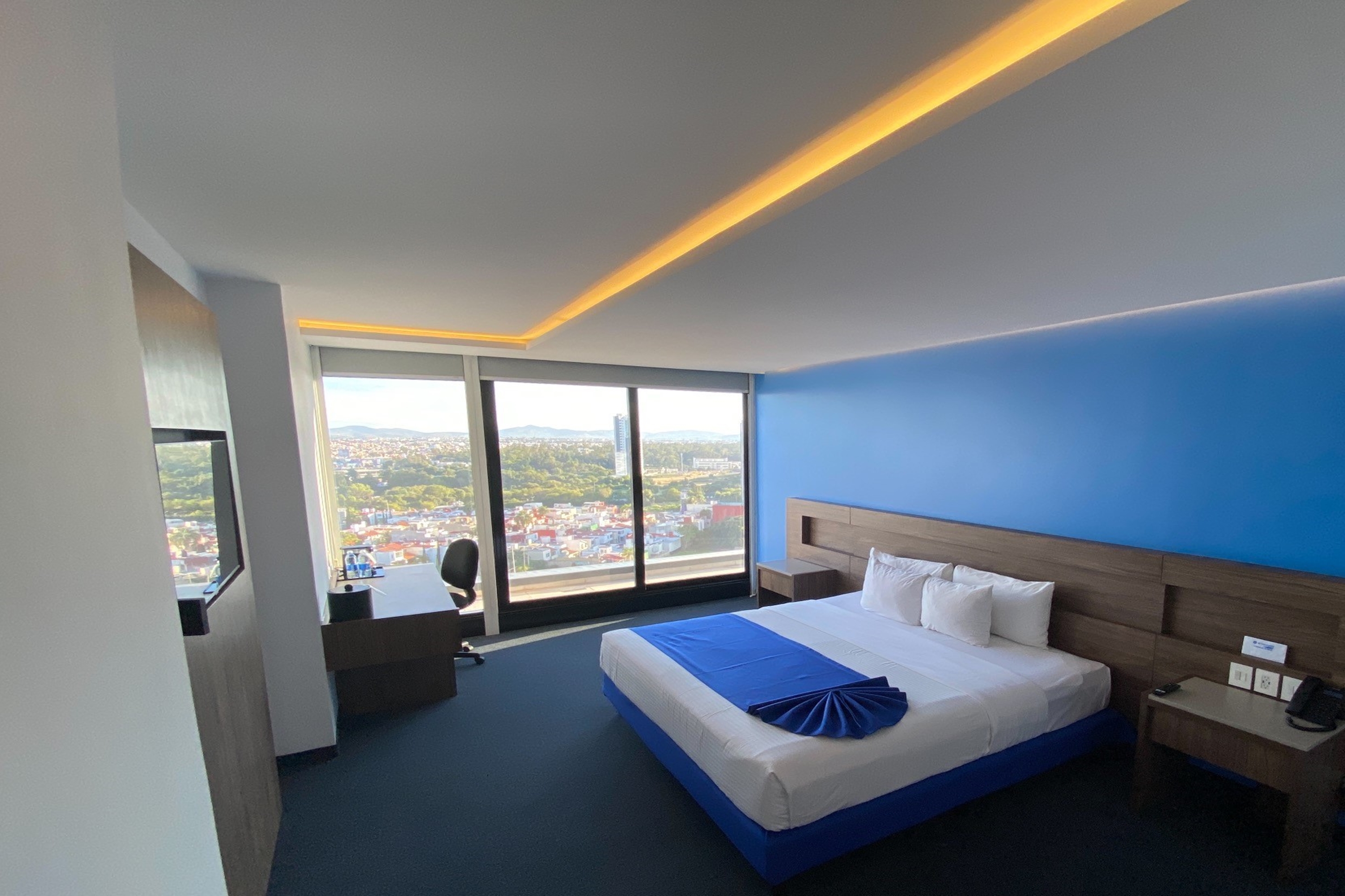 Guest room at the Wyndham Puebla Angelopolis in Puebla, Other than US/Canada