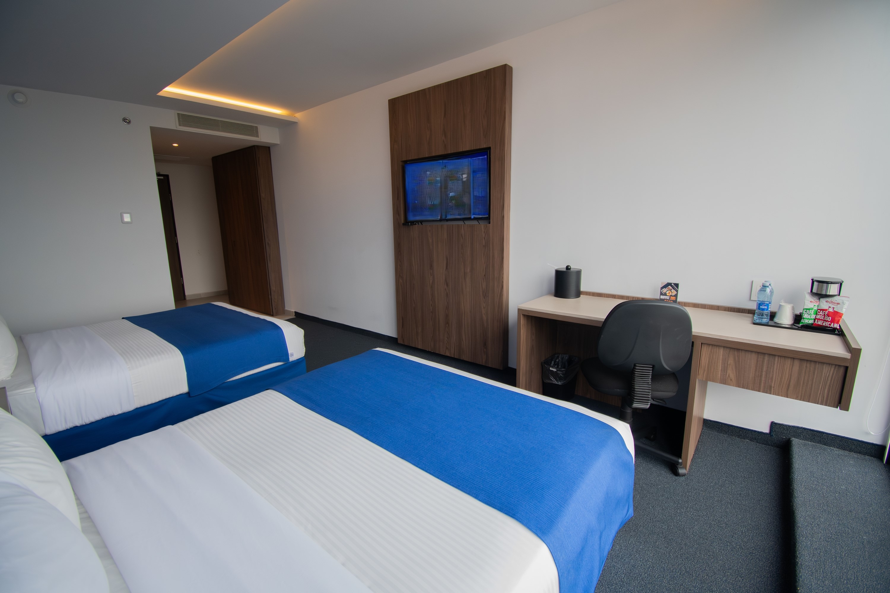 Guest room at the Wyndham Puebla Angelopolis in Puebla, Other than US/Canada