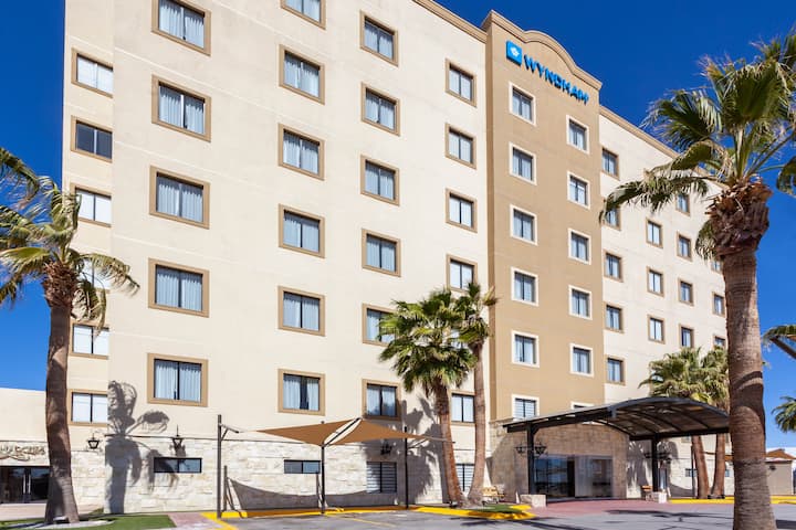 Exterior Day Image of Wyndham Torreon hotel in Torreon, Other than US/Canada