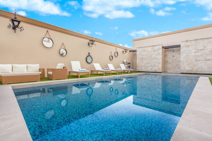 Pool at the Wyndham Torreon in Torreon, Other than US/Canada
