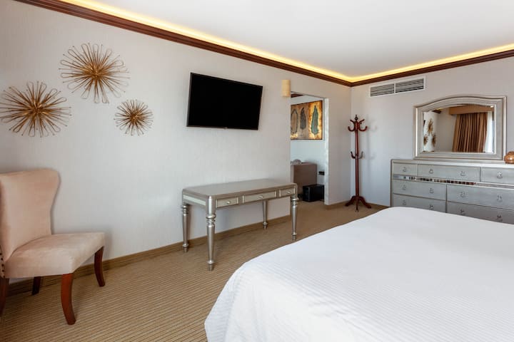 Wyndham Torreon suite in Torreon, Other than US/Canada