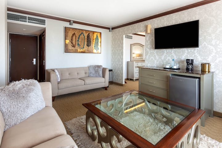 Wyndham Torreon suite in Torreon, Other than US/Canada