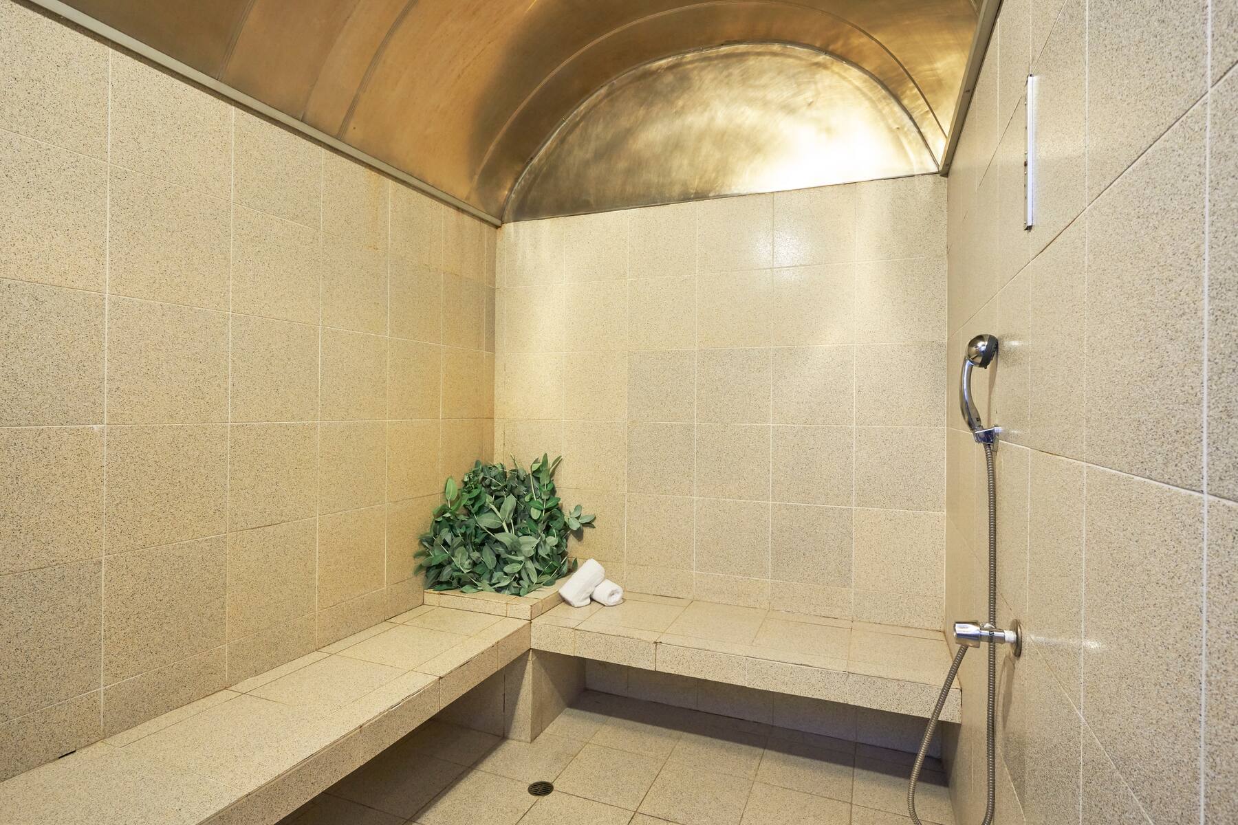 Wyndham Costa del Sol Arequipa sauna in Arequipa, Other than US/Canada