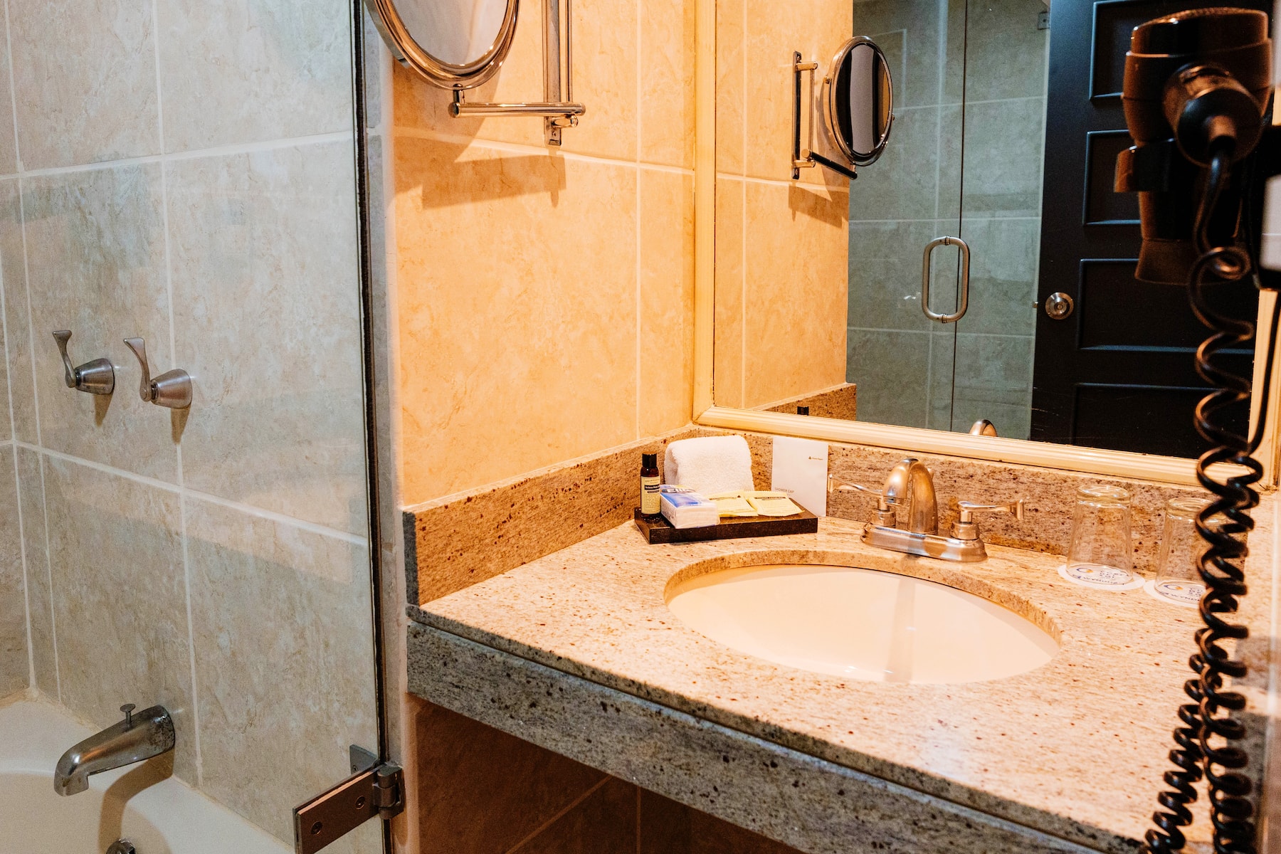 Guest room bath at the Wyndham Costa del Sol Cajamarca in Cajamarca, Other than US/Canada