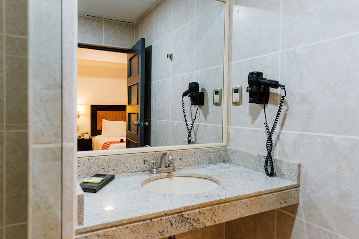 Guest room bath at the Wyndham Costa del Sol Cajamarca in Cajamarca, Other than US/Canada