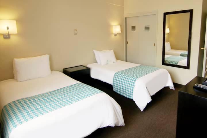 Double bed guest room at the Wyndham Costa del Sol Cajamarca in Cajamarca, Other than US/Canada