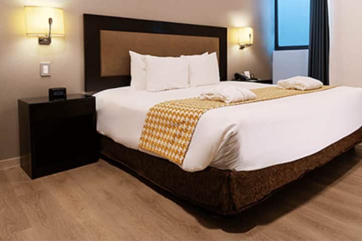 King bed guest room at the Wyndham Costa del Sol Cajamarca in Cajamarca, Other than US/Canada