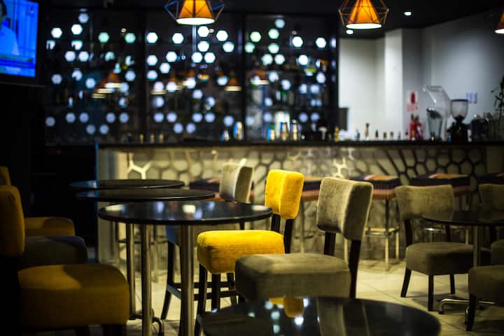 Wyndham Costa del Sol Chiclayo restaurant bar in Chiclayo, Other than US/Canada