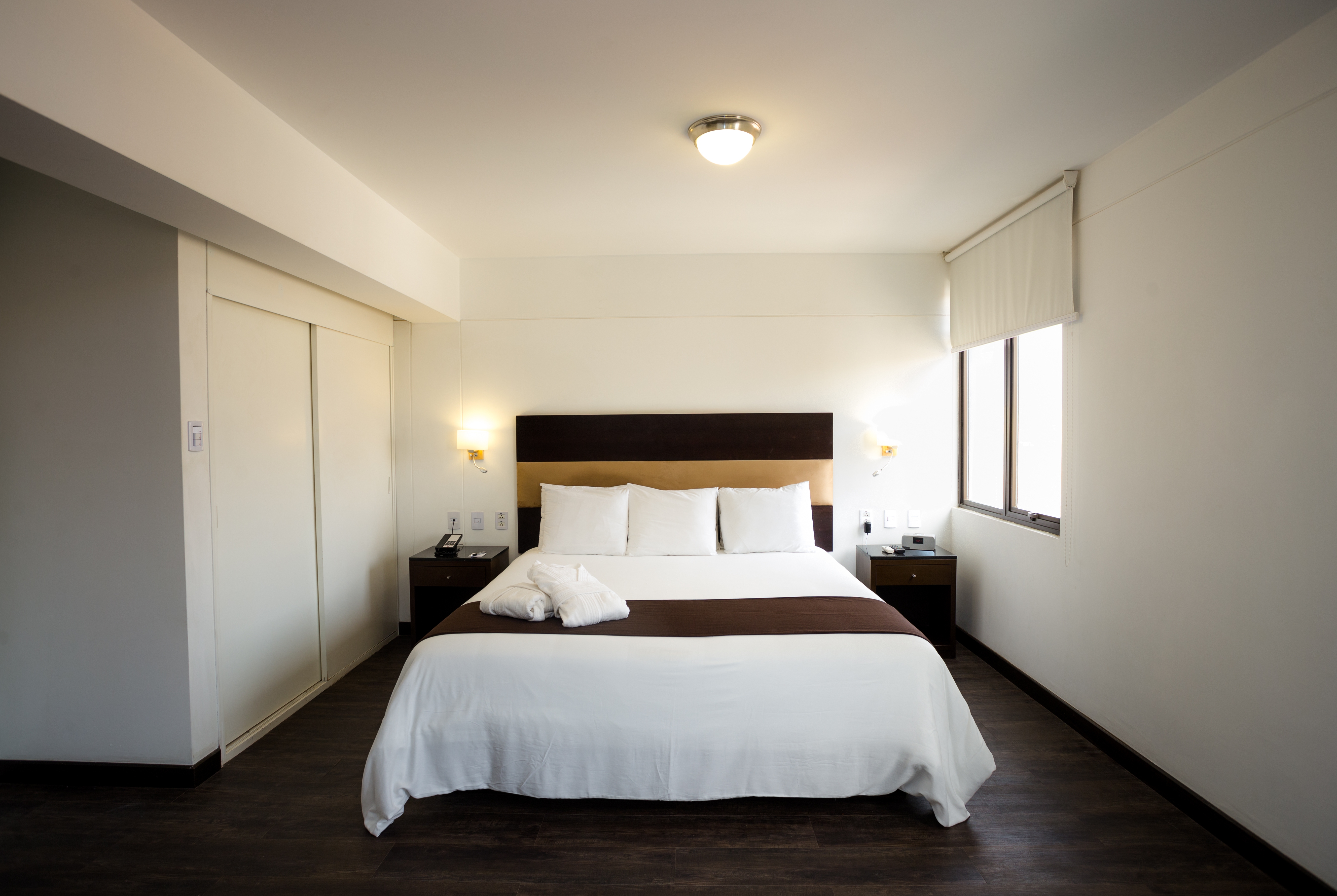 King bed guest room at the Wyndham Costa del Sol Chiclayo in Chiclayo, Other than US/Canada