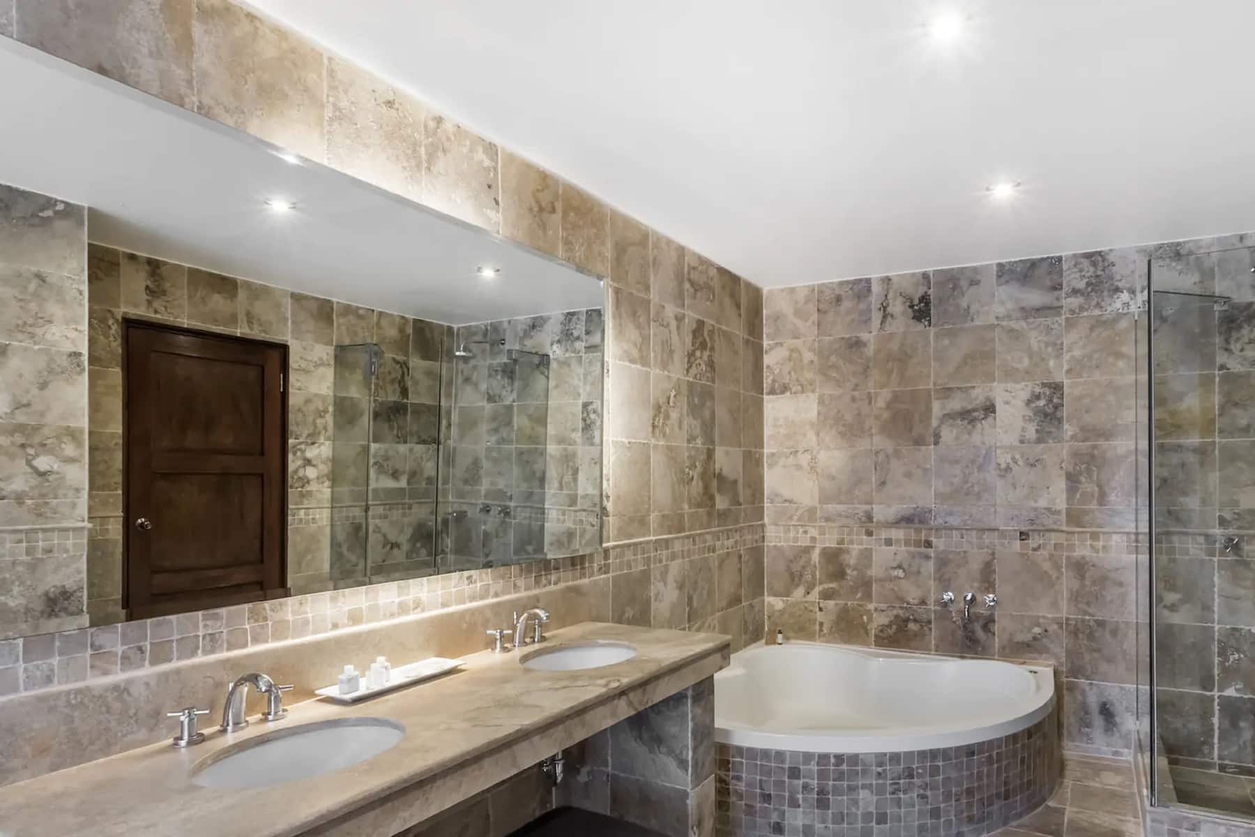 Guest room bath at the Wyndham Costa del Sol Cusco in Cusco, Other than US/Canada