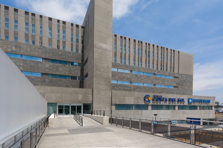 Exterior Day Image of Wyndham Costa del Sol Lima Airport hotel in Lima, Other than US/Canada