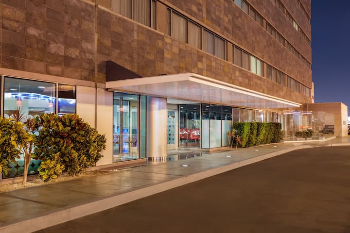 Exterior of Wyndham Costa del Sol Lima Airport hotel in Lima, Other than US/Canada