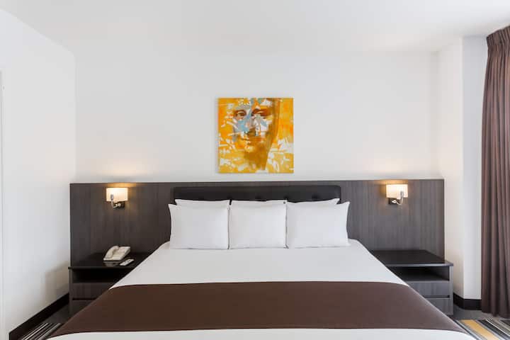 Guest room at the Wyndham Costa del Sol Lima Airport in Lima, Other than US/Canada