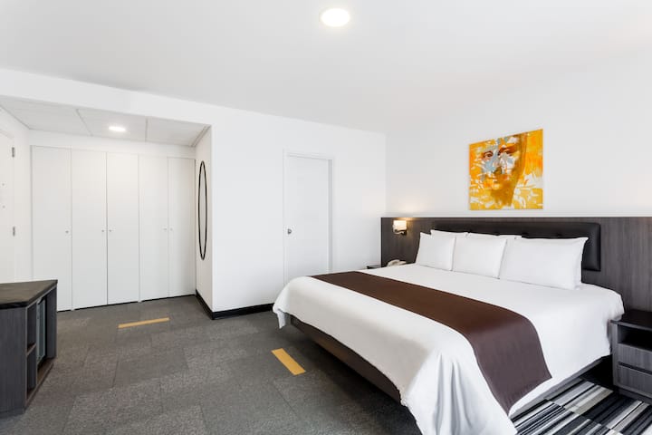 Guest room at the Wyndham Costa del Sol Lima Airport in Lima, Other than US/Canada