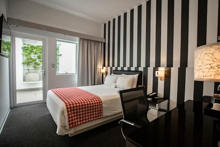 Guest room at the Wyndham Costa del Sol Lima City in Lima, Other than US/Canada