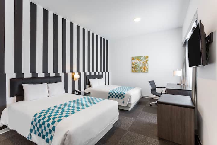 Guest room at the Wyndham Costa del Sol Lima City in Lima, Other than US/Canada