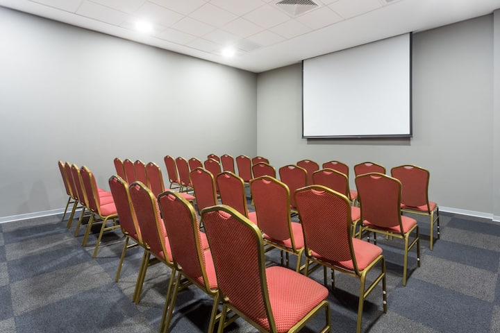 Theatre meeting room at Wyndham Costa del Sol Lima City in Lima, Other than US/Canada