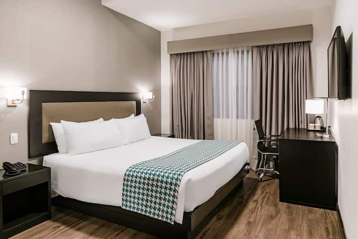 Guest room at the Wyndham Costa del Sol Piura in Piura, Other than US/Canada