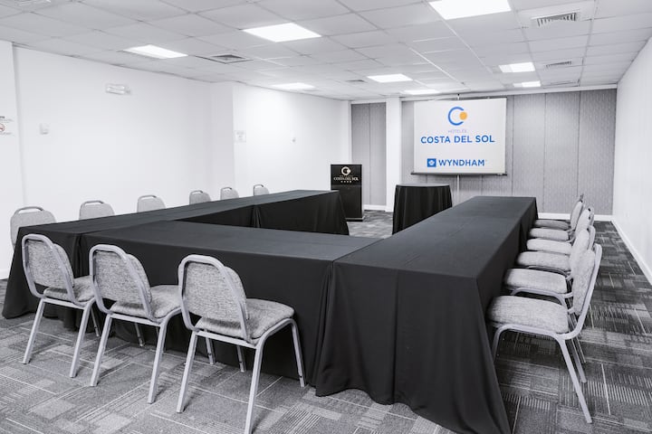 U-shape meeting room at Wyndham Costa del Sol Piura in Piura, Other than US/Canada
