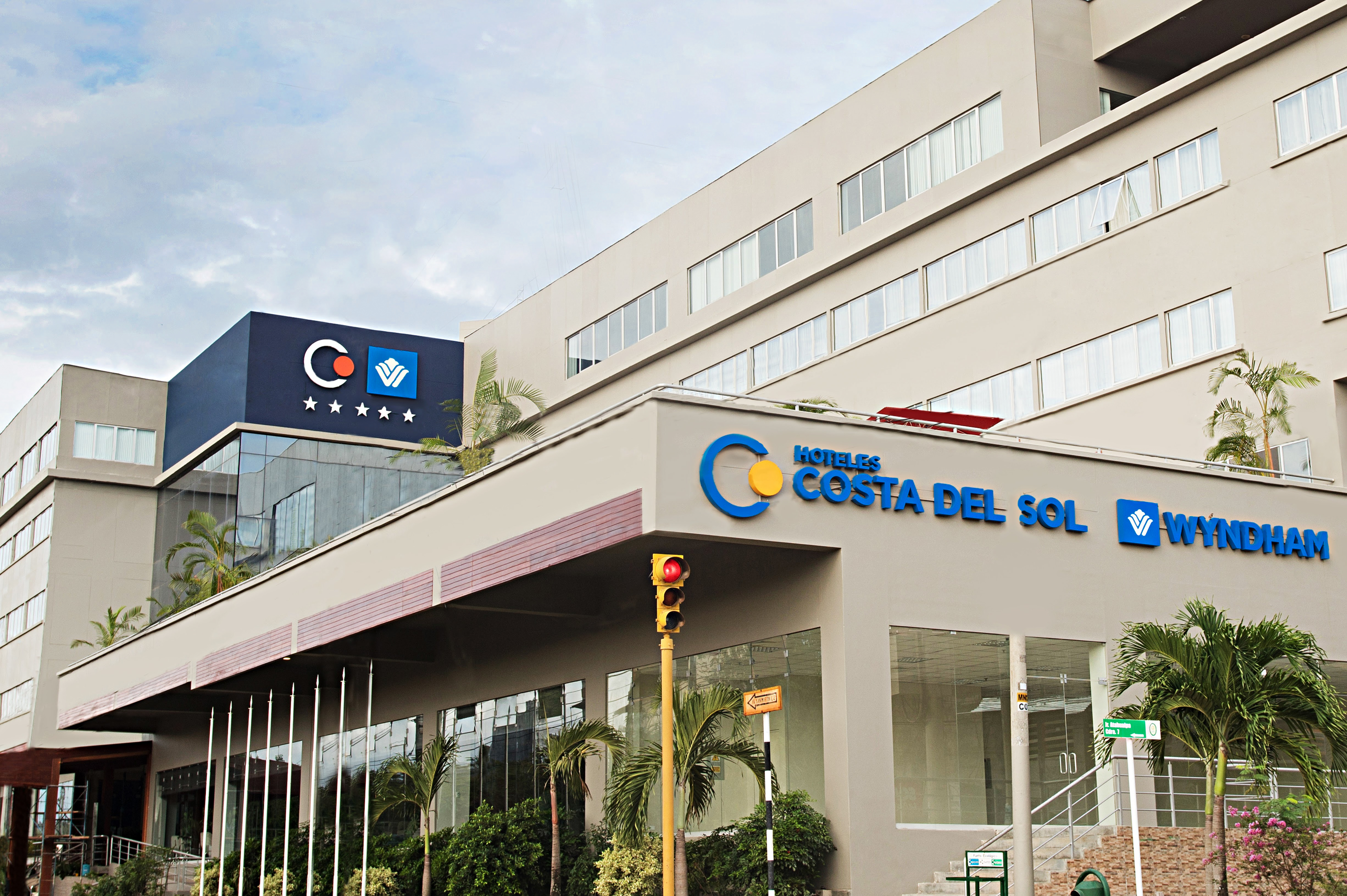 Exterior of Wyndham Costa del Sol Pucallpa hotel in Pucallpa, Other than US/Canada