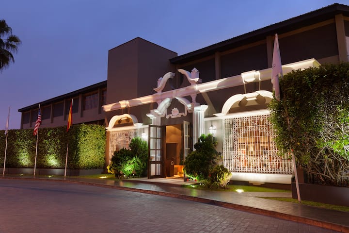 Exterior of Wyndham Costa del Sol Trujillo hotel in Trujillo, Other than US/Canada