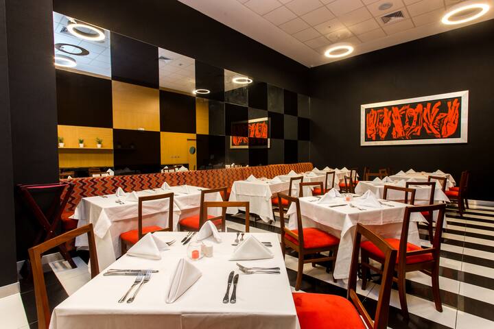 Wyndham Costa del Sol Tumbes restaurant in Tumbes, Other than US/Canada