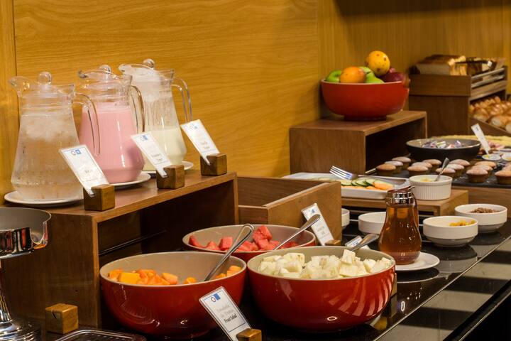 Wyndham Costa del Sol Tumbes restaurant in Tumbes, Other than US/Canada