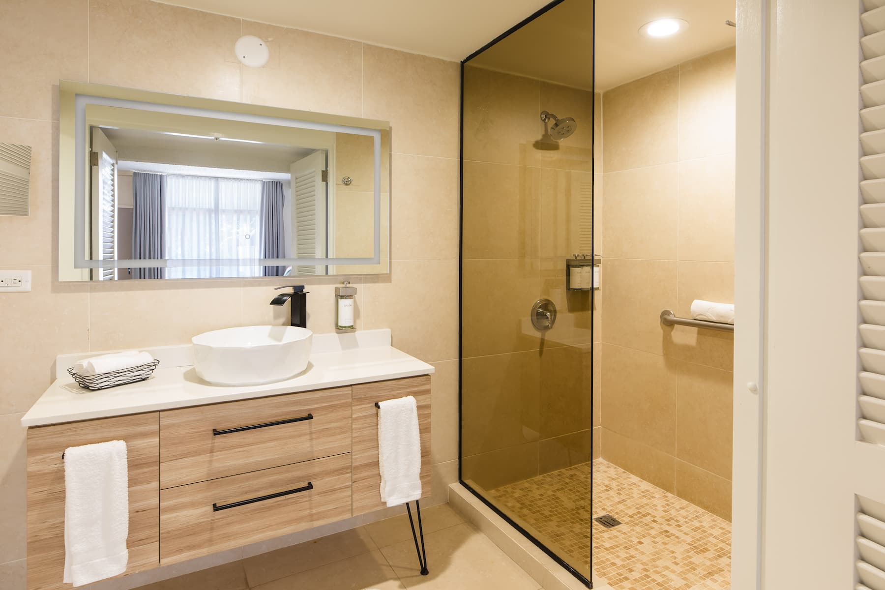 Guest room bath at the Wyndham Palmas Beach and Golf Boutique Resort in Humacao, Other than US/Canada
