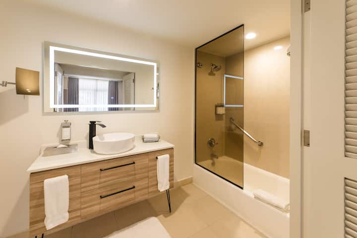 Guest room bath at the Wyndham Palmas Beach and Golf Boutique Resort in Humacao, Other than US/Canada
