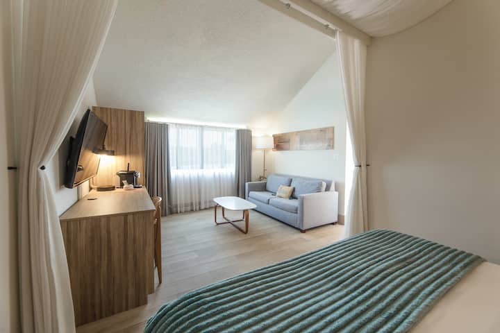 Guest room at the Wyndham Palmas Beach and Golf Boutique Resort in Humacao, Other than US/Canada